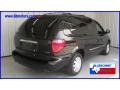 2007 Brilliant Black Crystal Pearl Chrysler Town & Country Touring  photo #3