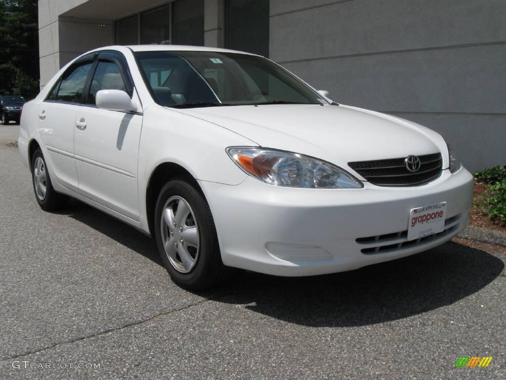 2003 Camry LE - Super White / Taupe photo #1