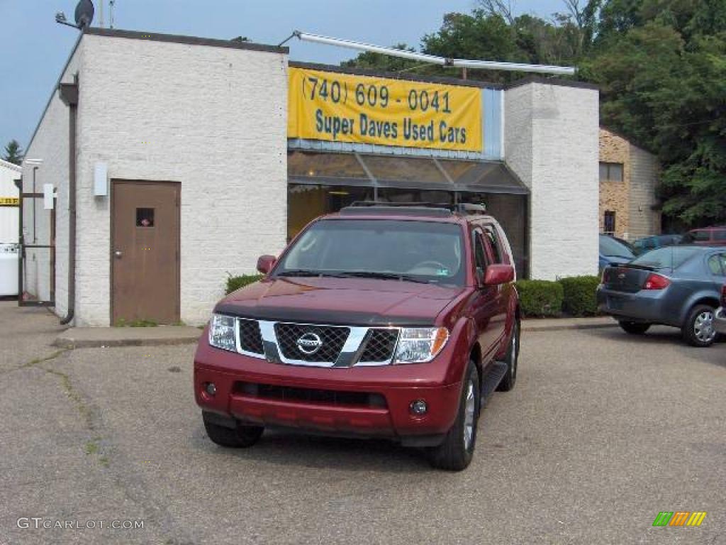 2005 Pathfinder LE 4x4 - Red Brawn Pearl / Desert photo #1