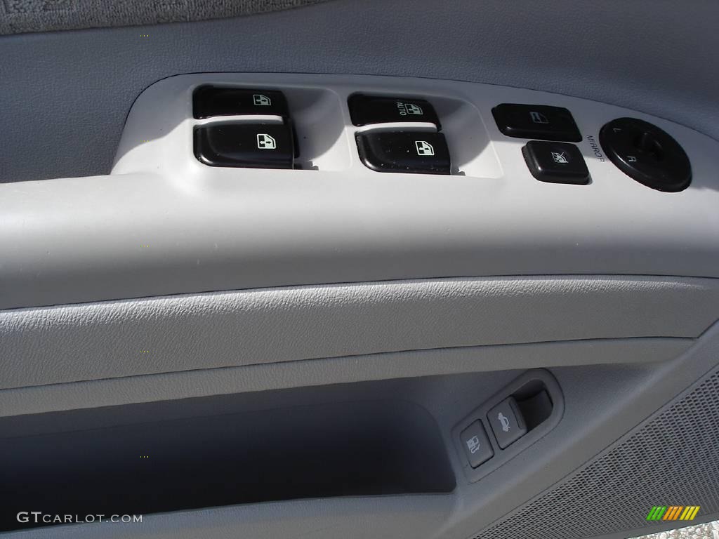 2006 Sonata GLS V6 - Silver Blue Metallic / Gray photo #16