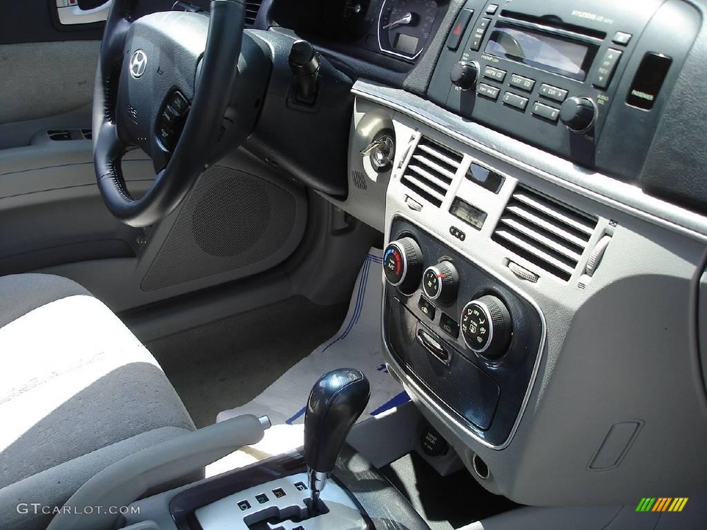 2006 Sonata GLS V6 - Silver Blue Metallic / Gray photo #27