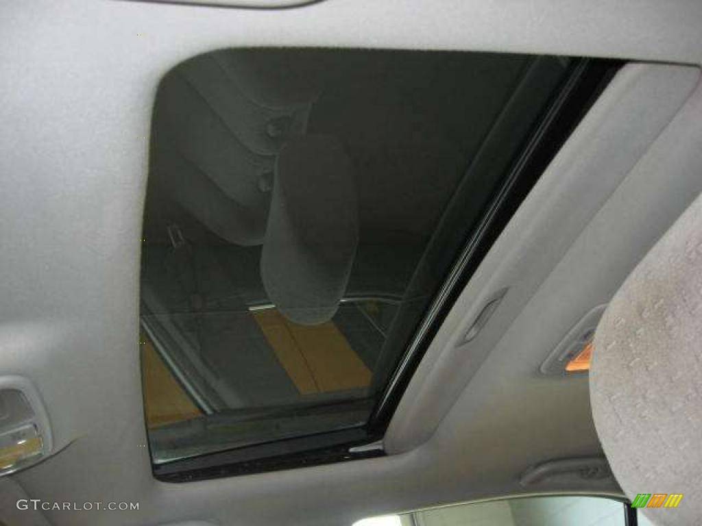 2007 Sonata SE V6 - Arctic White / Gray photo #2