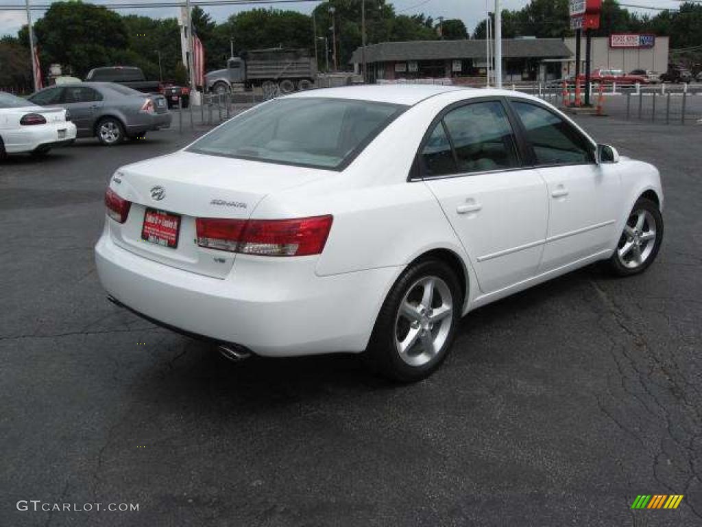 2007 Sonata SE V6 - Arctic White / Gray photo #6