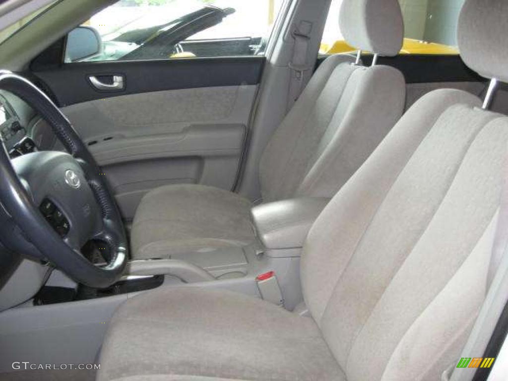 2007 Sonata SE V6 - Arctic White / Gray photo #10