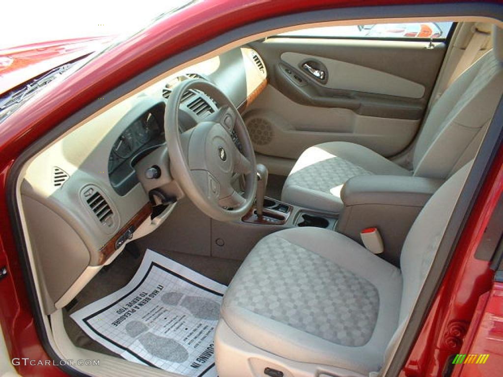 2005 Malibu LS V6 Sedan - Sport Red Metallic / Gray photo #5