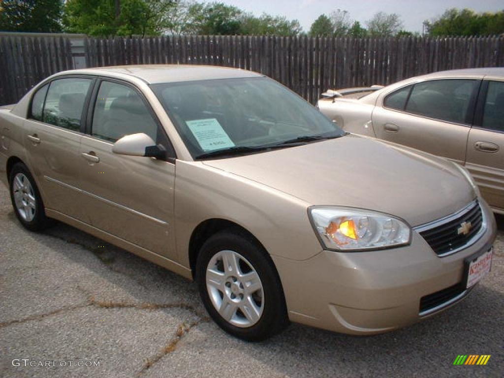 2006 Malibu LT Sedan - Sandstone Metallic / Cashmere Beige photo #1