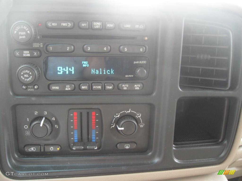 2003 Suburban 2500 LS - Light Pewter Metallic / Tan/Neutral photo #36