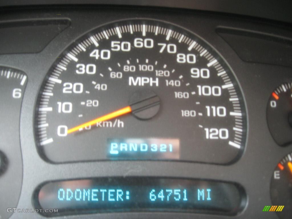 2003 Suburban 2500 LS - Light Pewter Metallic / Tan/Neutral photo #37