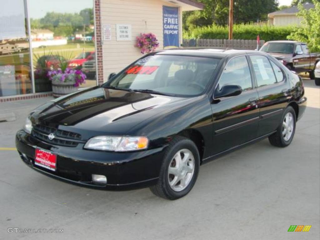 1999 Altima SE - Super Black / Dusk photo #1