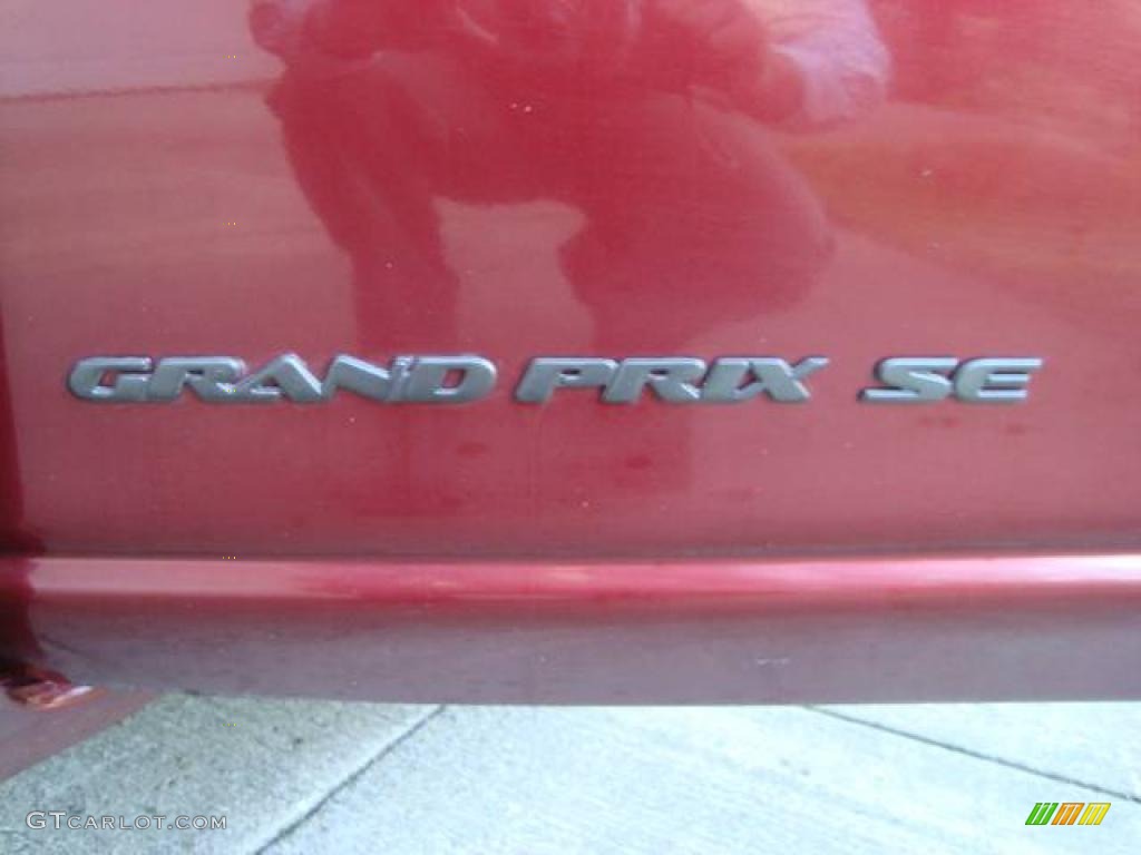 2003 Grand Prix SE Sedan - Redfire Metallic / Graphite photo #8