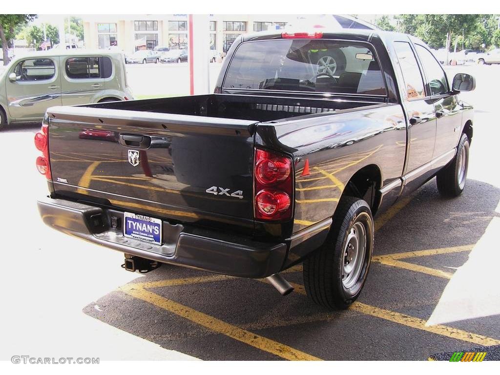 2008 Ram 1500 ST Quad Cab 4x4 - Brilliant Black Crystal Pearl / Medium Slate Gray photo #6