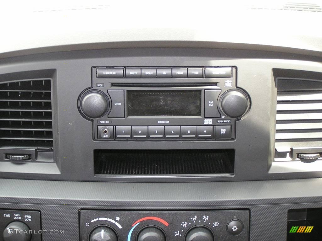 2008 Ram 1500 ST Quad Cab 4x4 - Brilliant Black Crystal Pearl / Medium Slate Gray photo #11