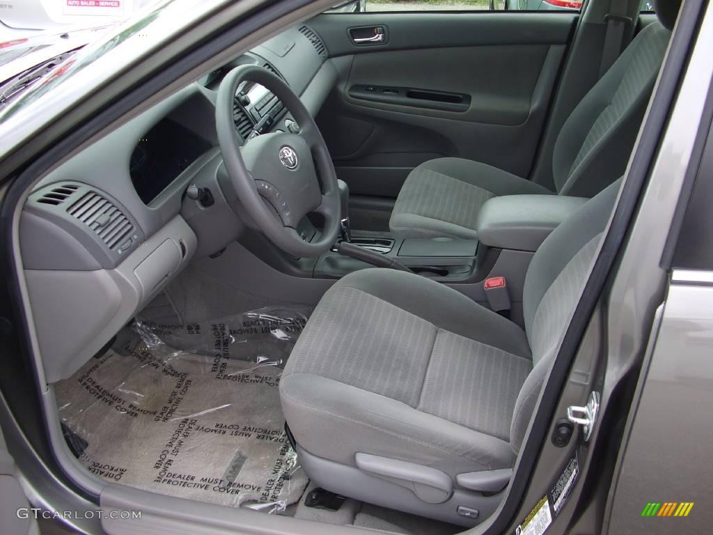 2005 Camry LE - Phantom Gray Pearl / Gray photo #10