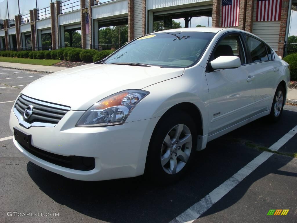 2007 Altima Hybrid - Winter Frost Pearl / Charcoal photo #1