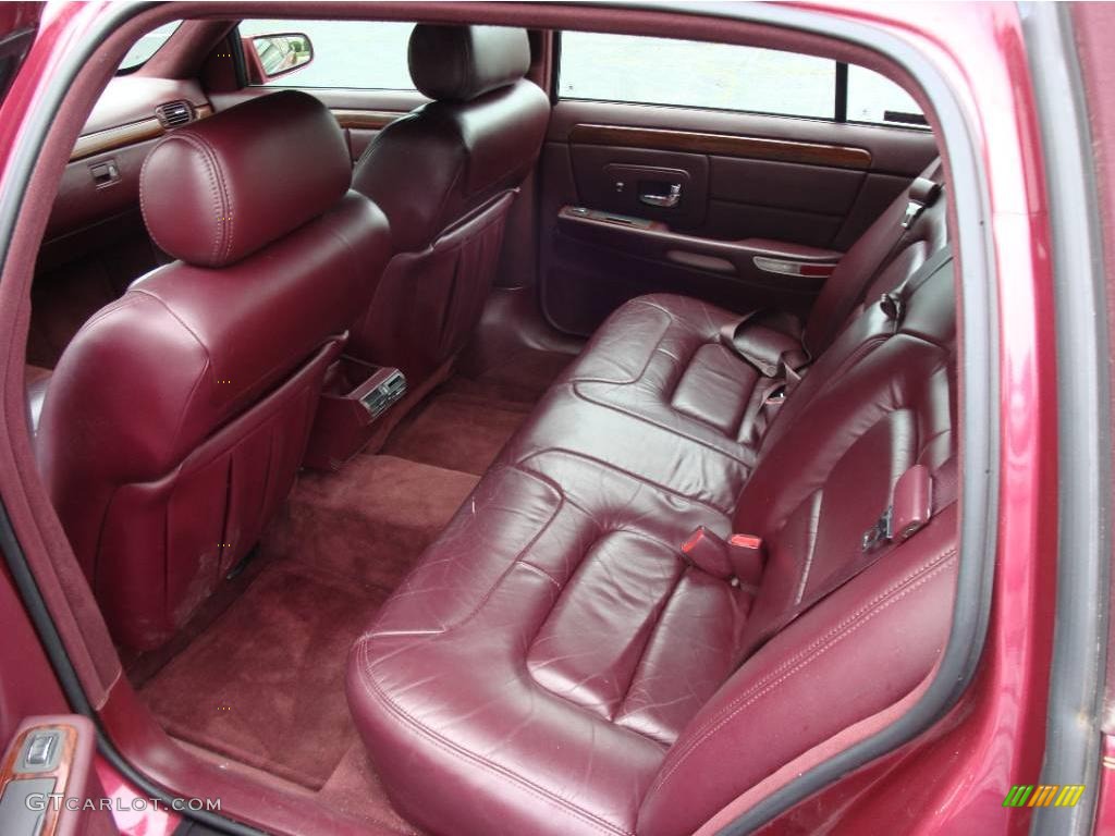 1999 DeVille Sedan - Crimson Pearl / Mulberry photo #6