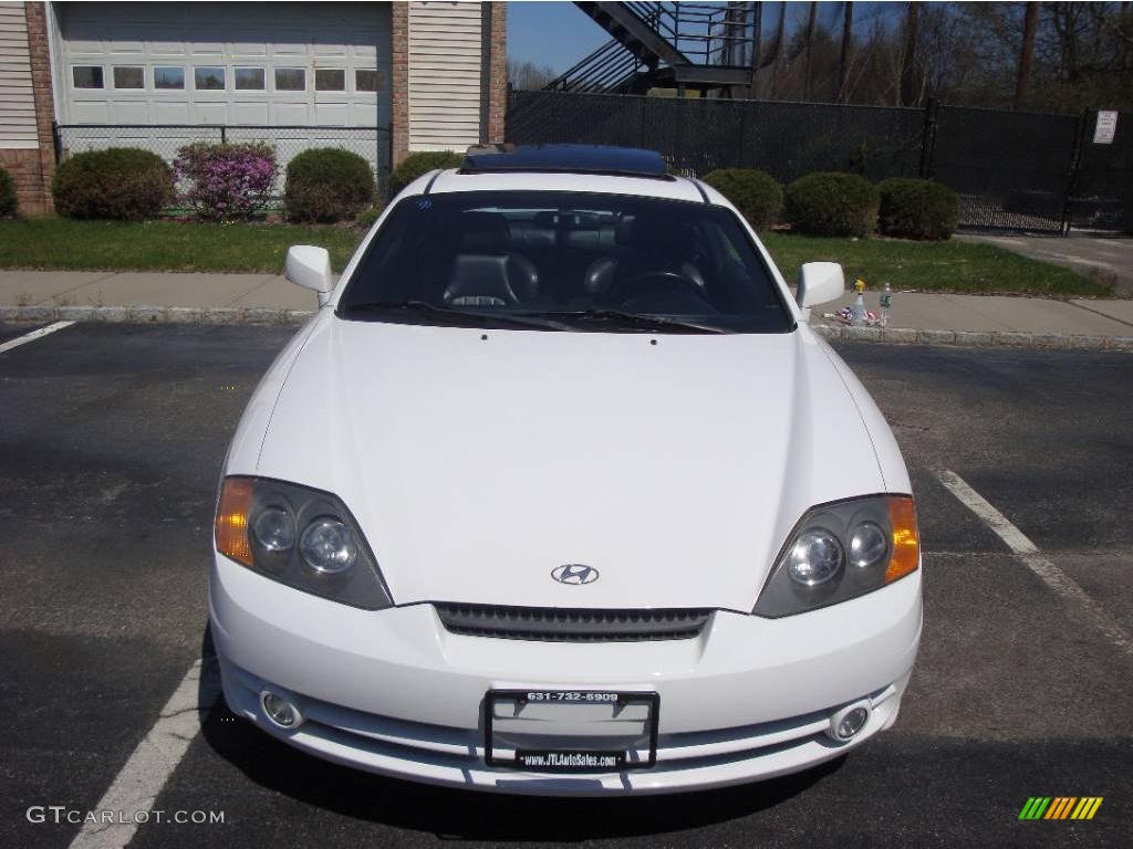 2003 Tiburon GT V6 - Alpine White / Black photo #3