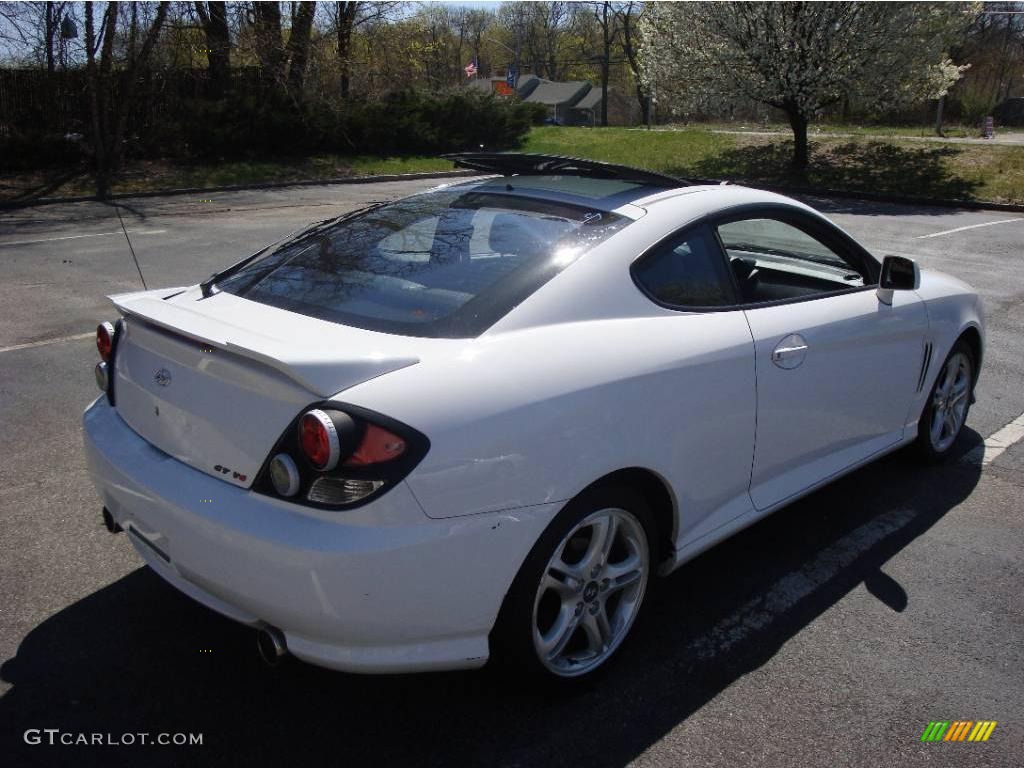 2003 Tiburon GT V6 - Alpine White / Black photo #12