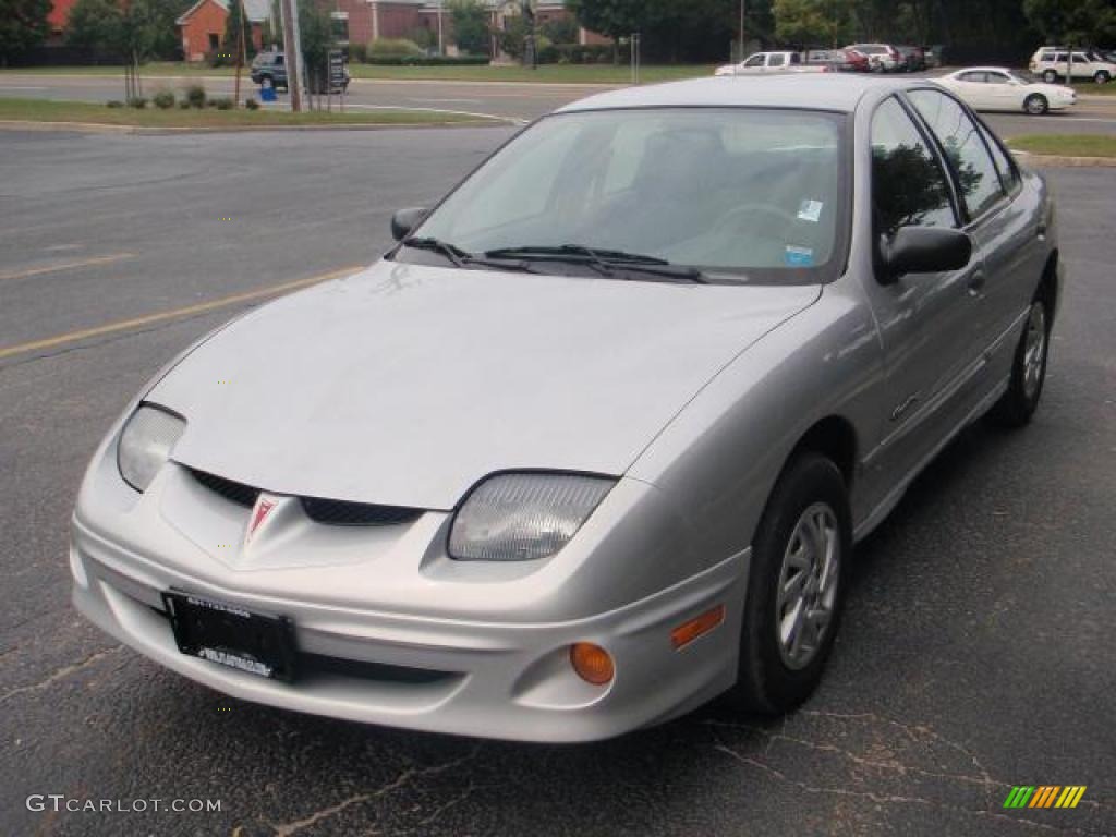 Ultra Silver Metallic Pontiac Sunfire