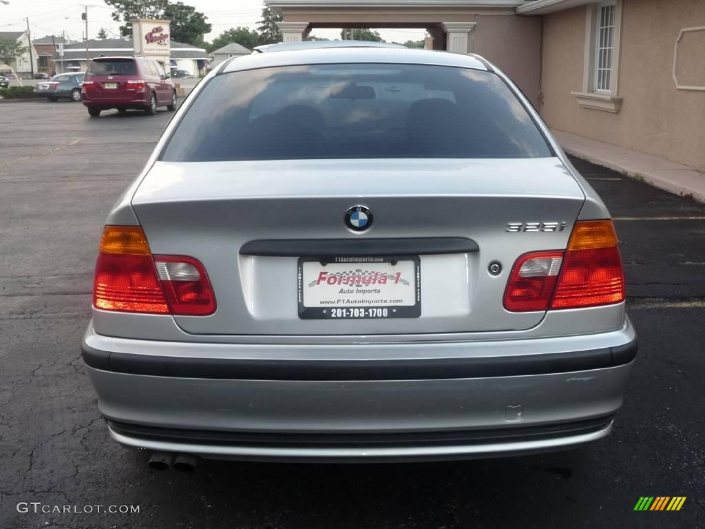 2001 3 Series 325i Sedan - Titanium Silver Metallic / Black photo #15