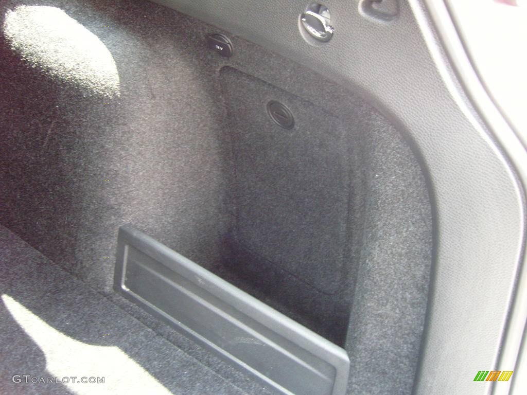 2009 Passat Komfort Wagon - Candy White / Classic Grey photo #52