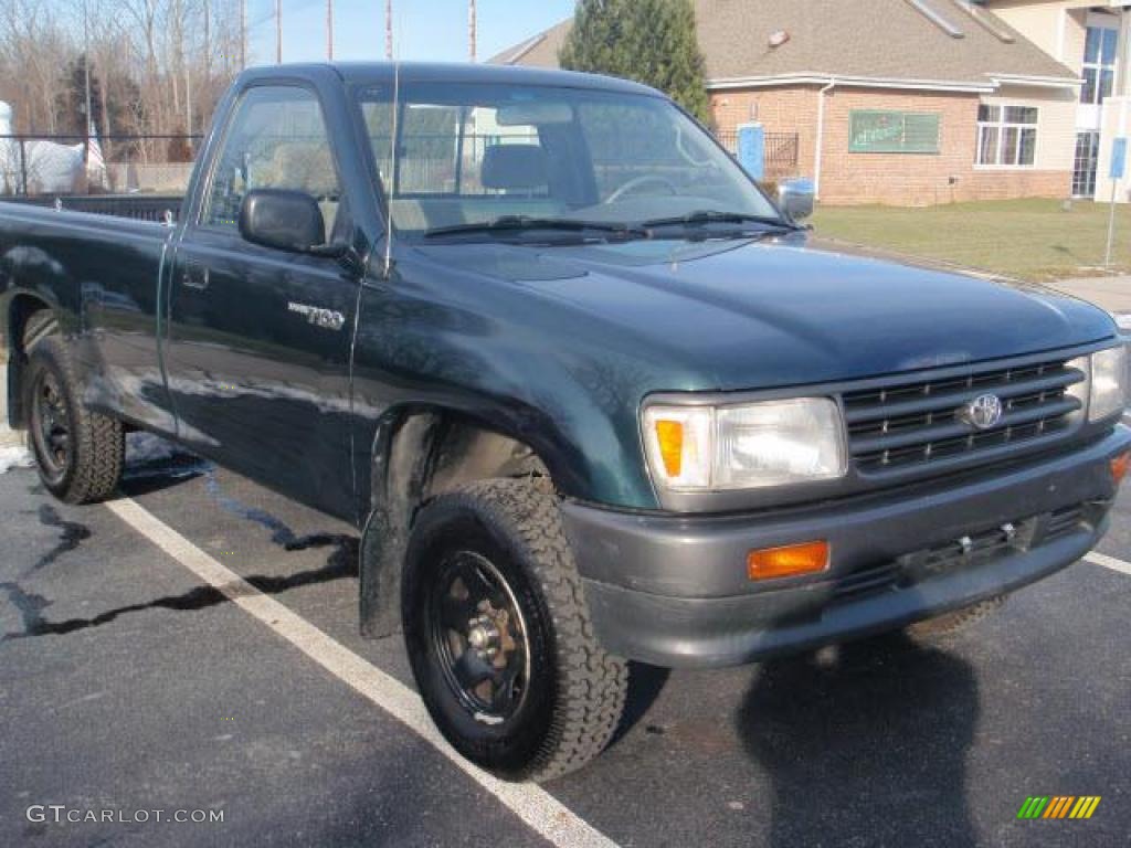 1993 T100 Truck Regular Cab 4x4 - Forest Green Metallic / Beige photo #3