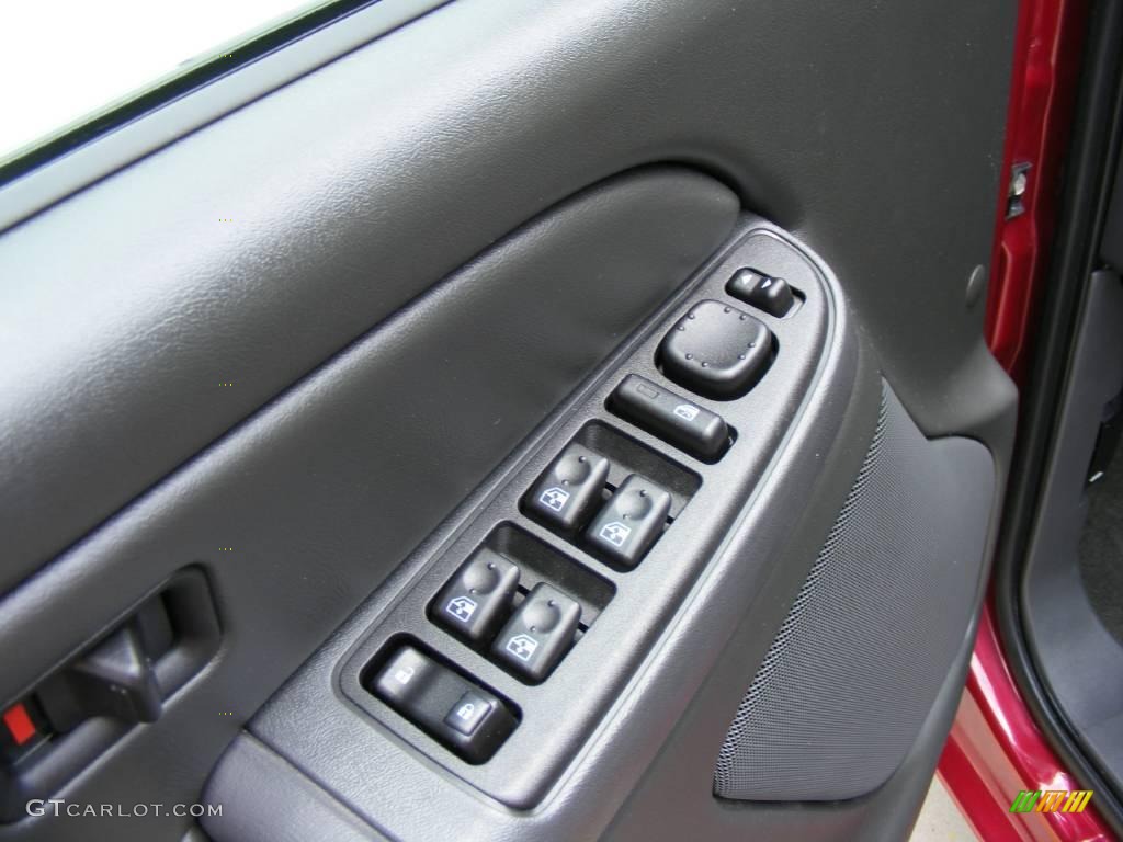 2007 Silverado 1500 Classic LS Crew Cab - Sport Red Metallic / Dark Charcoal photo #29