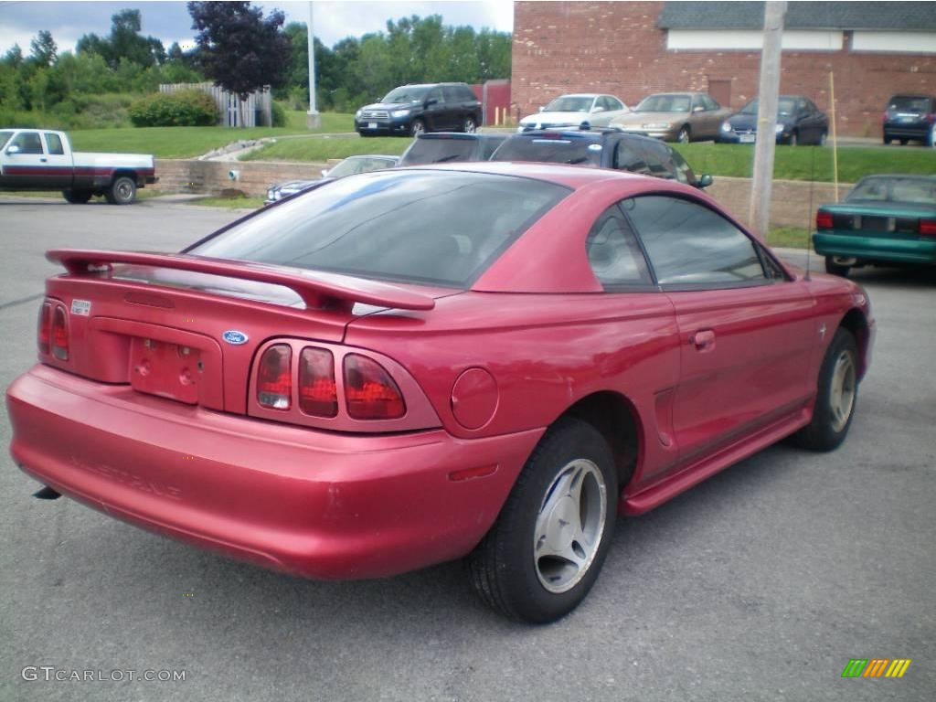 1997 Mustang V6 Coupe - Laser Red Metallic / Medium Graphite photo #5