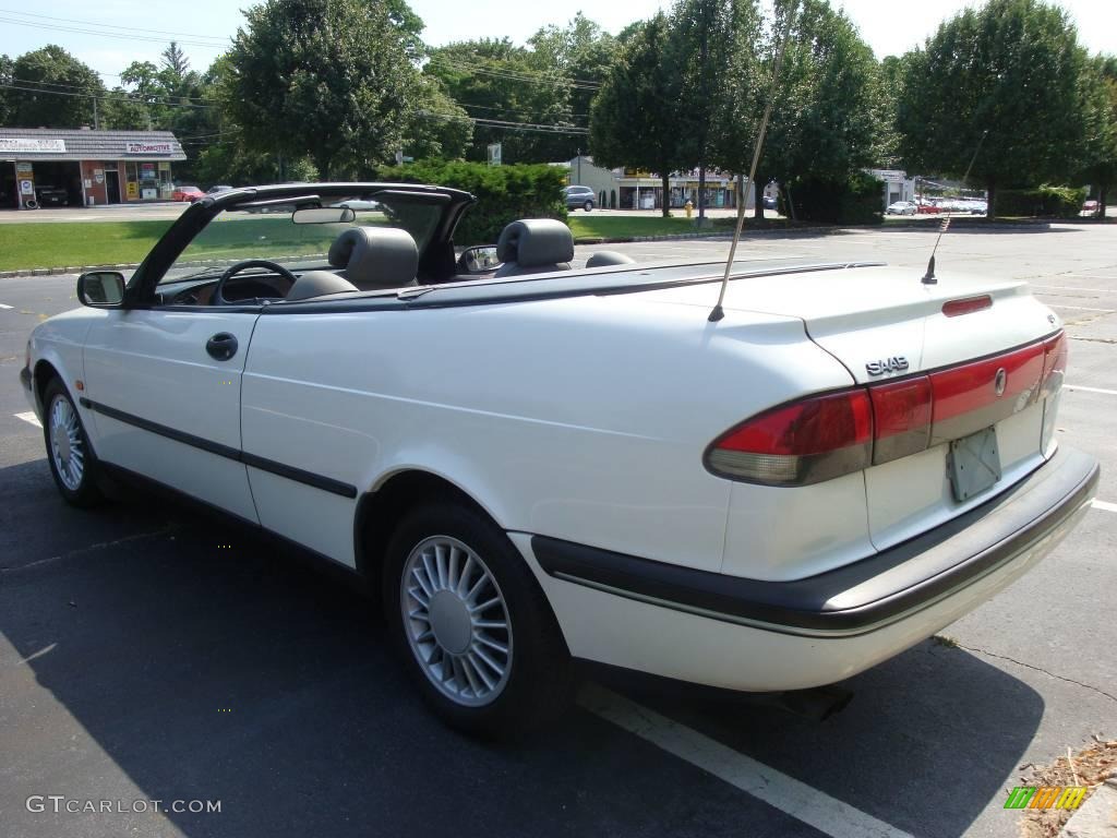 1995 900 SE V6 Convertible - Cirrus White / Dark Gray photo #7