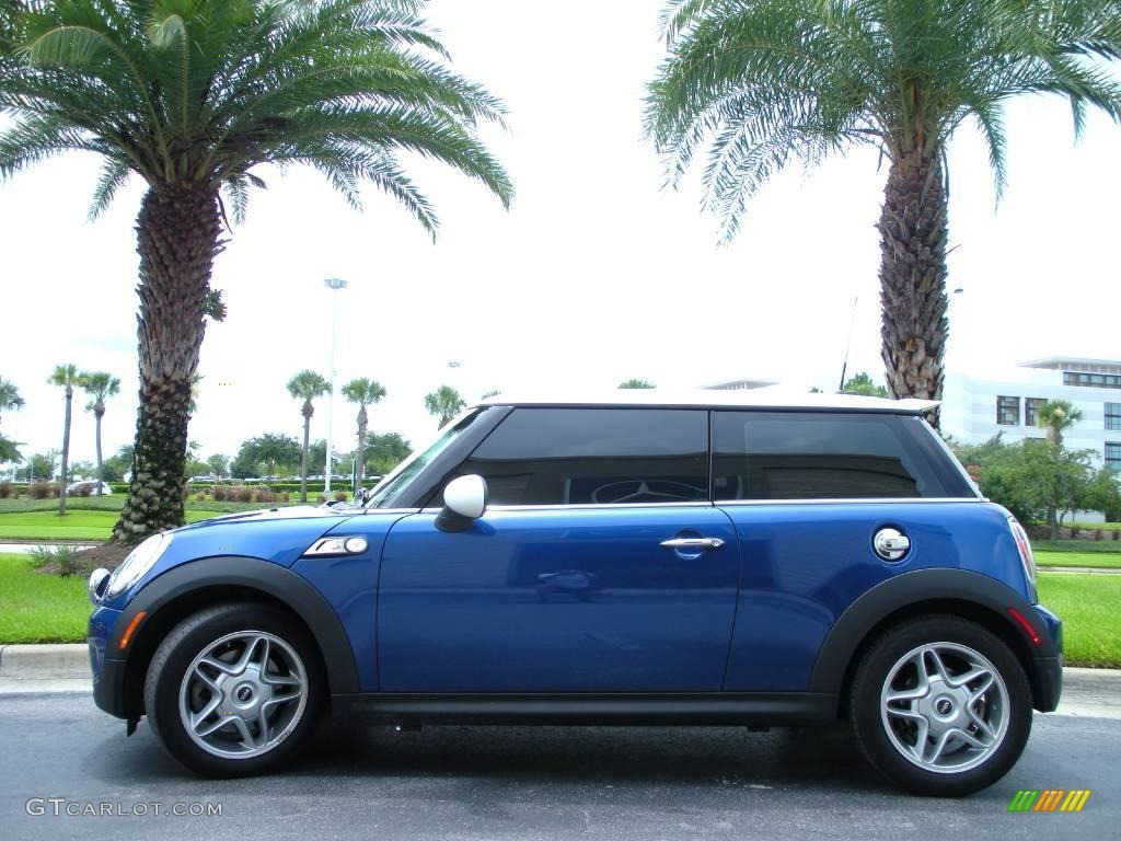 2007 Cooper S Hardtop - Lightning Blue Metallic / Grey/Carbon Black photo #2