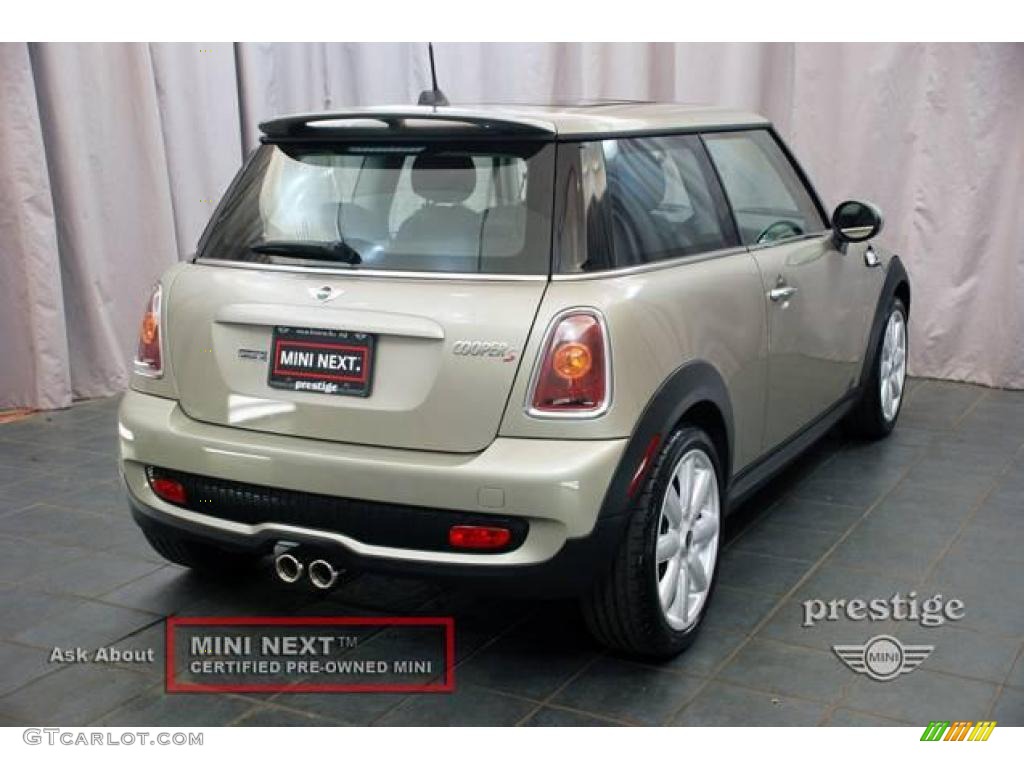 2009 Cooper S Hardtop - Sparkling Silver Metallic / Punch Carbon Black Leather photo #7