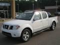 Avalanche White - Frontier LE Crew Cab Photo No. 1