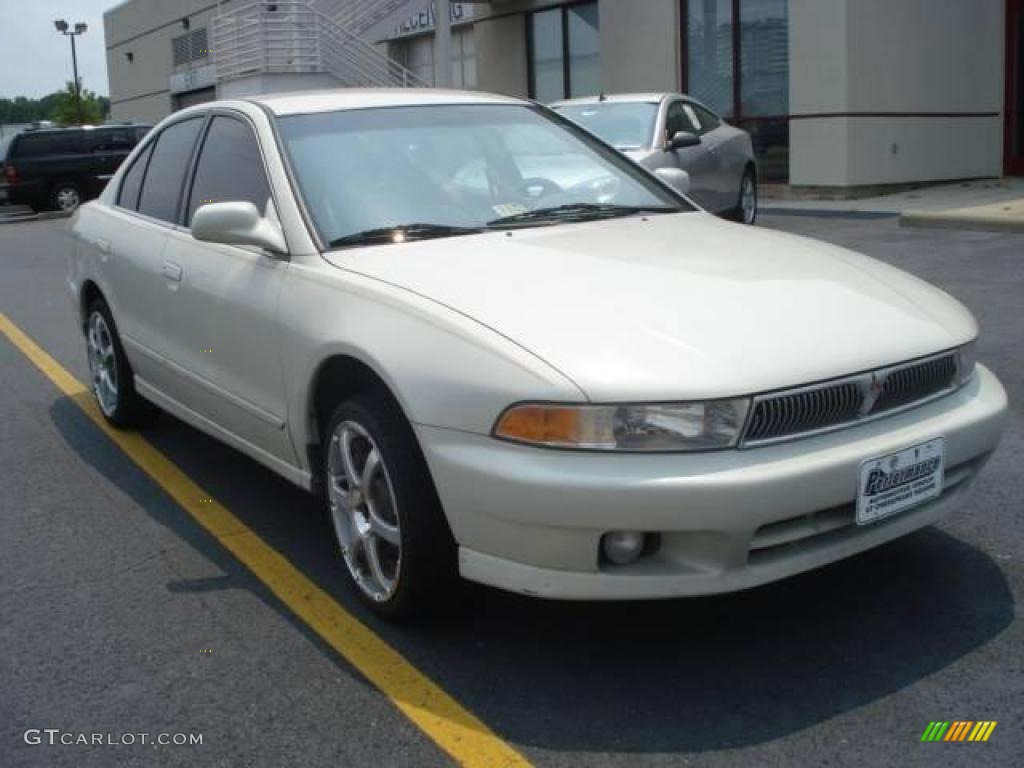 2001 Galant ES - Northstar White / Tan photo #7