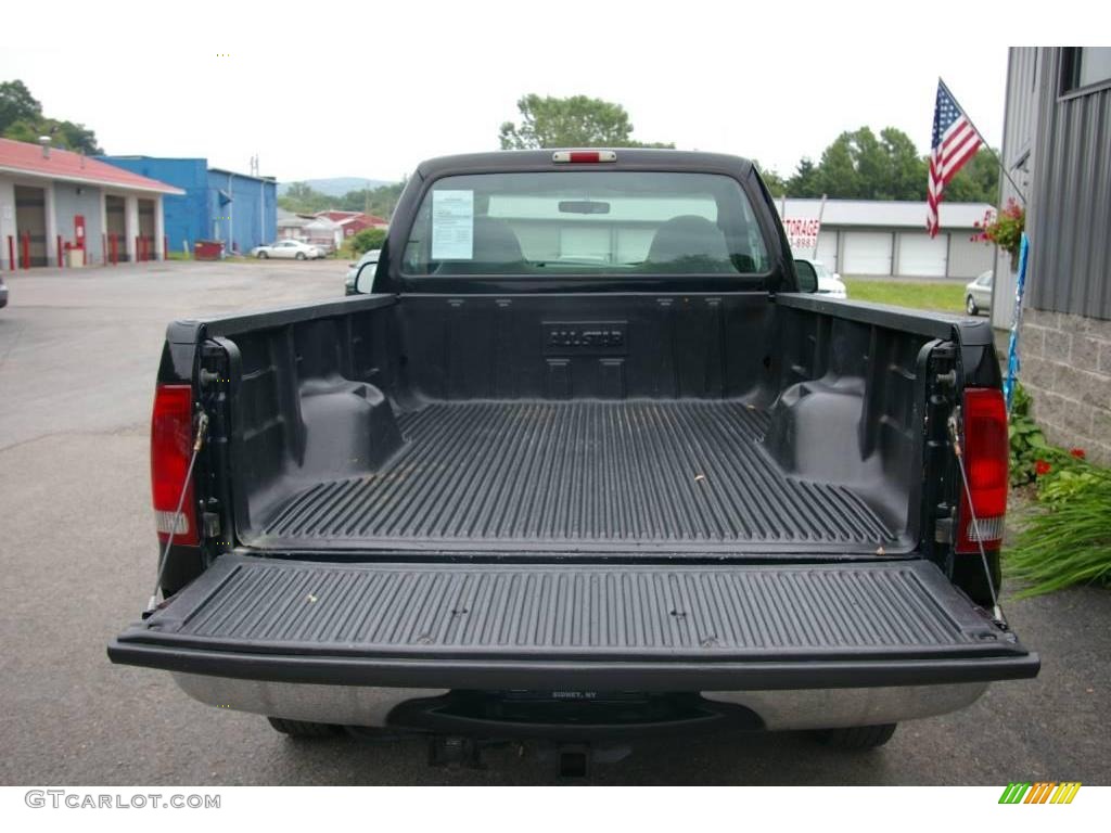 2001 F250 Super Duty XL Regular Cab 4x4 - Black / Medium Graphite photo #8
