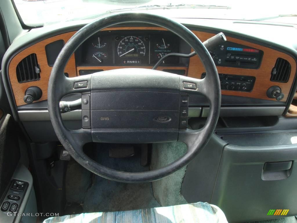 1992 E Series Van E150 Passenger Conversion Van - Glacier White / Blue photo #10