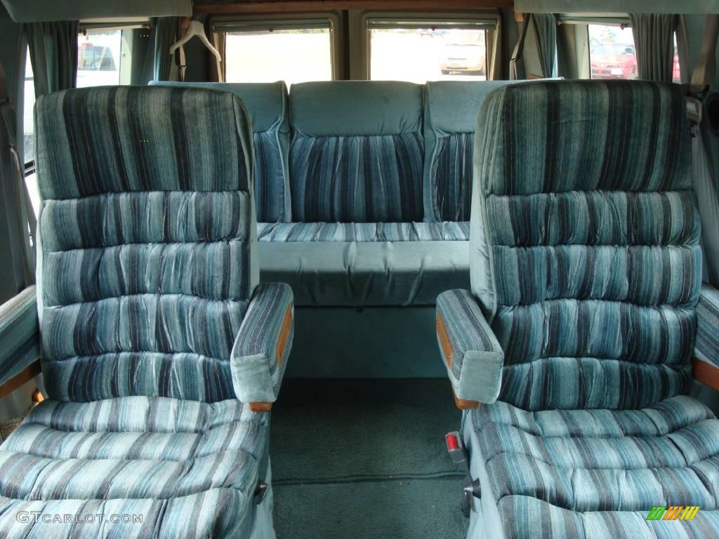 1992 E Series Van E150 Passenger Conversion Van - Glacier White / Blue photo #11