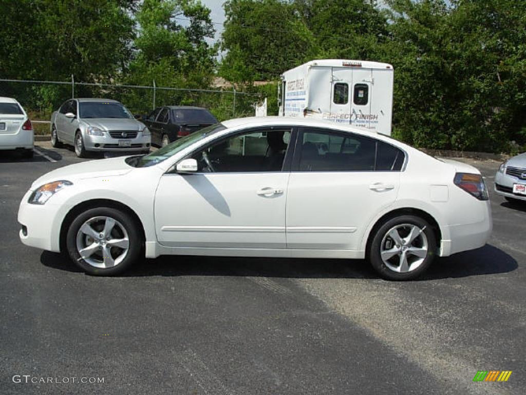 2008 Altima 3.5 SE - Winter Frost Pearl / Charcoal photo #1