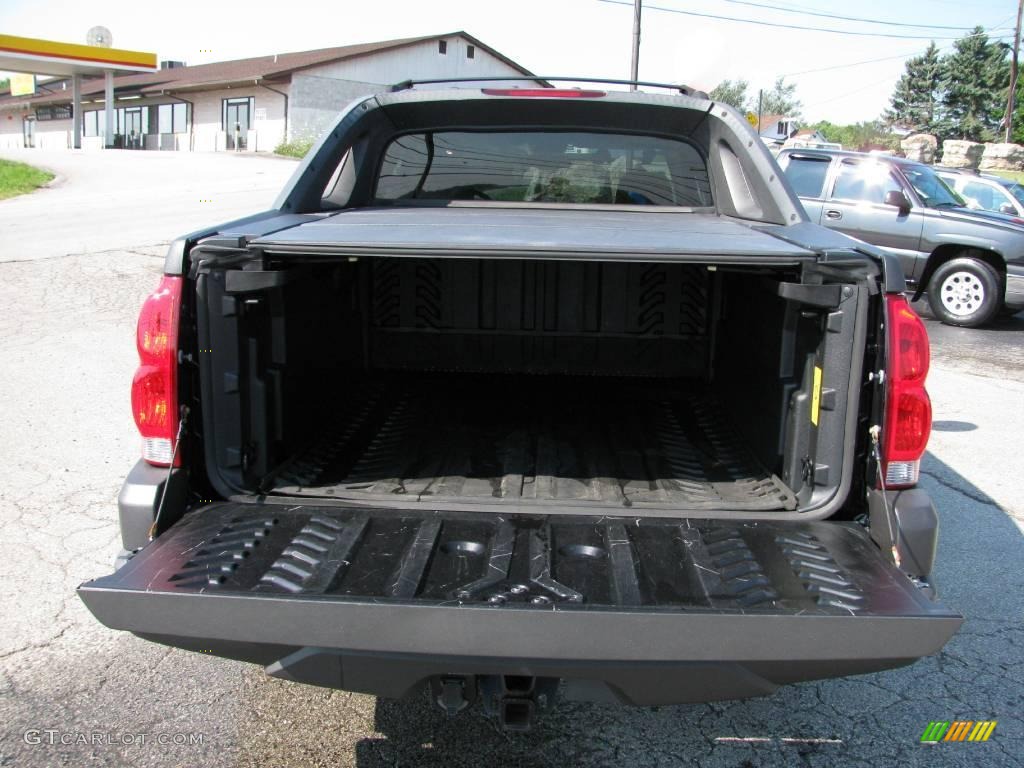 2005 Avalanche Z71 4x4 - Black / Gray/Dark Charcoal photo #5