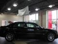 Brilliant Black - 300 C HEMI Photo No. 5