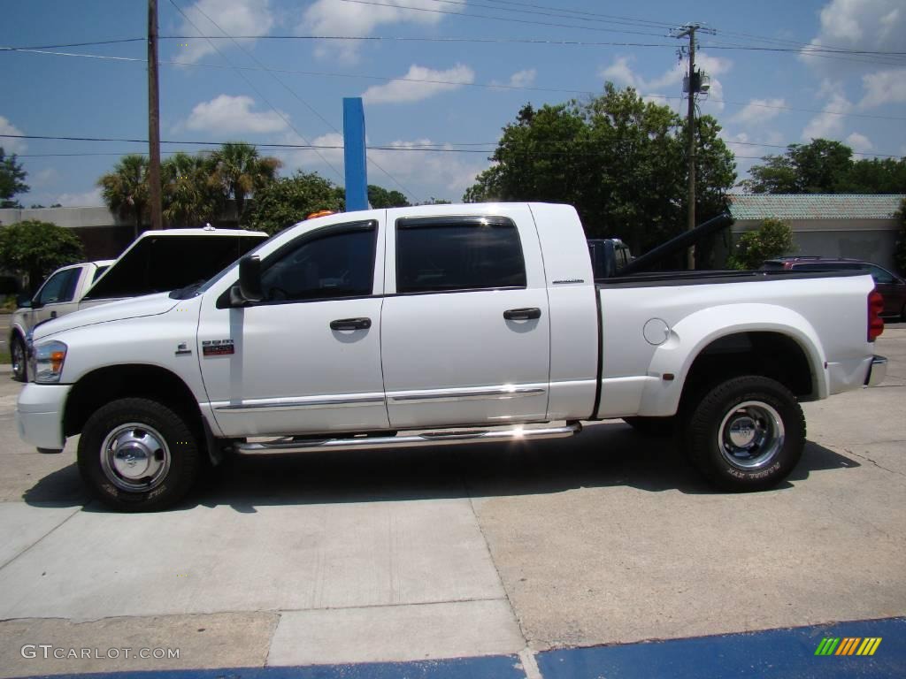 2007 Ram 3500 Laramie Mega Cab 4x4 Dually - Bright White / Khaki photo #5