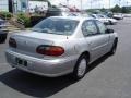 Silvermist Metallic - Malibu Sedan Photo No. 2