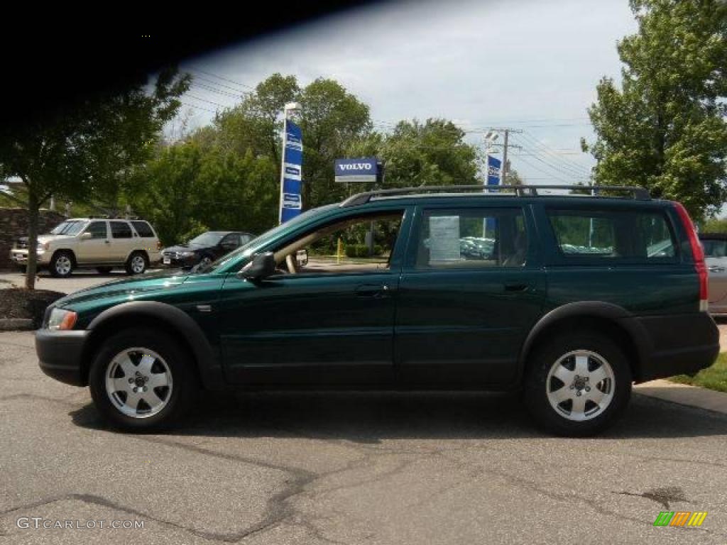 2002 V70 2.4T XC AWD Wagon - Cypress Green Metallic / Sand photo #4
