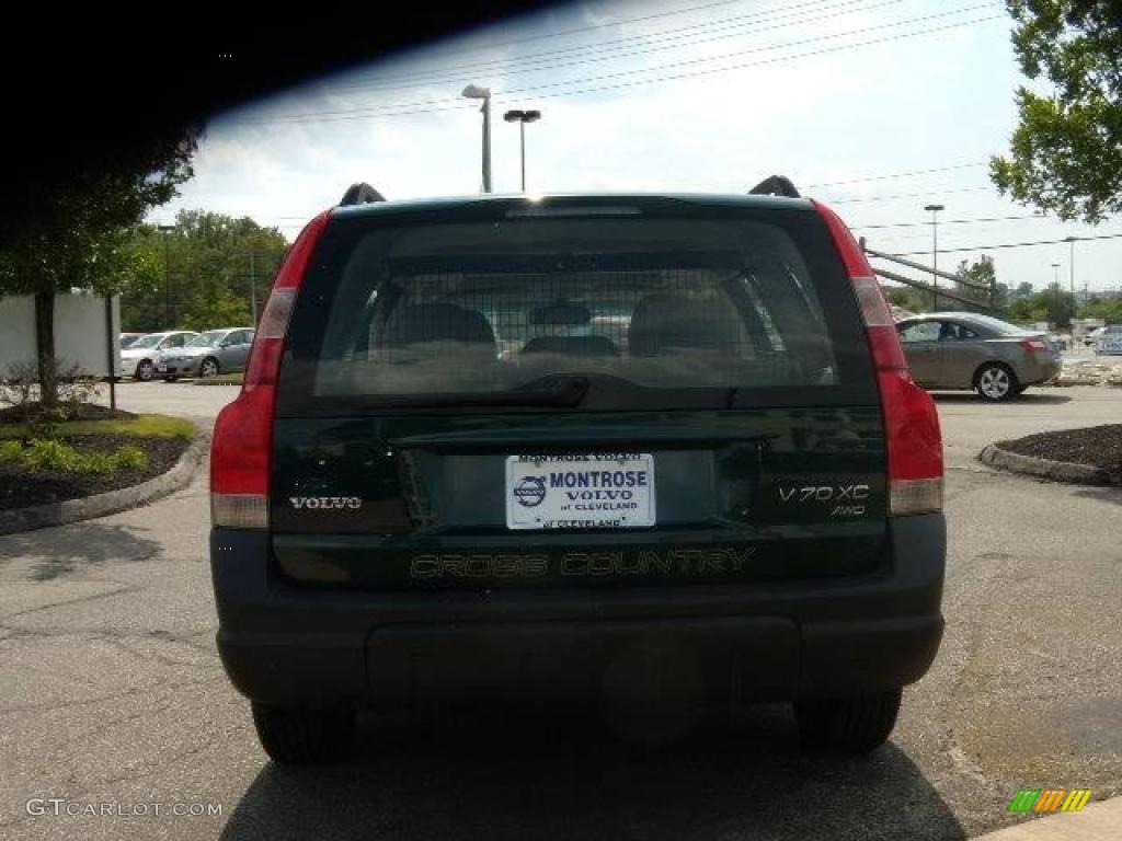 2002 V70 2.4T XC AWD Wagon - Cypress Green Metallic / Sand photo #6