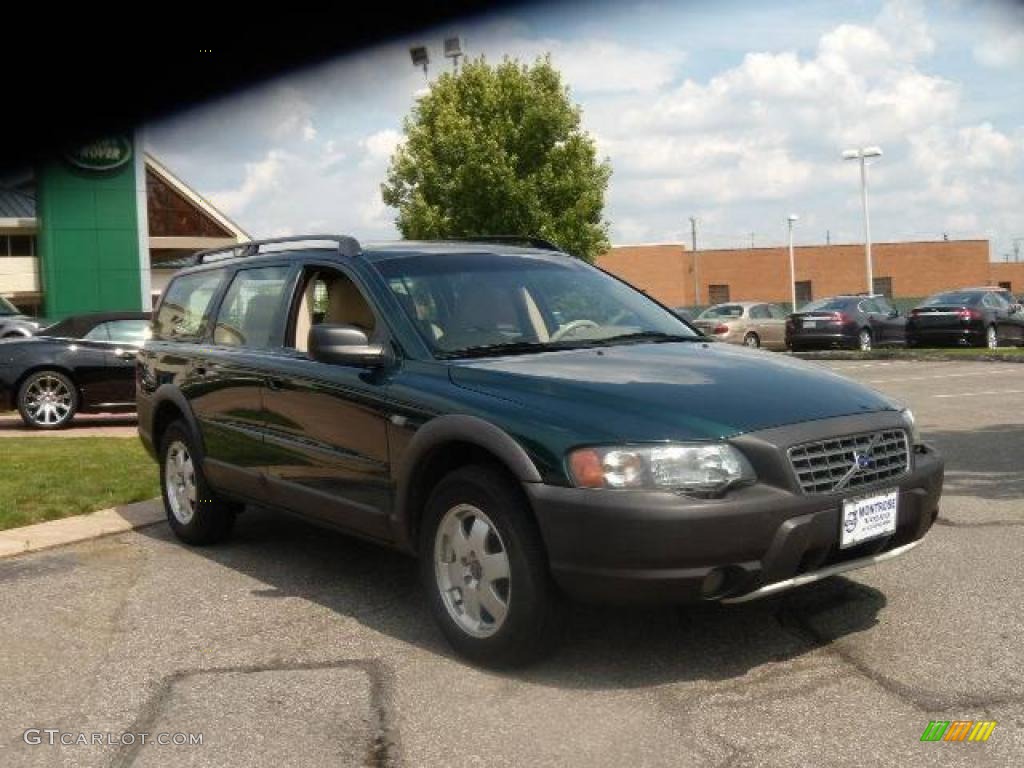 2002 V70 2.4T XC AWD Wagon - Cypress Green Metallic / Sand photo #9