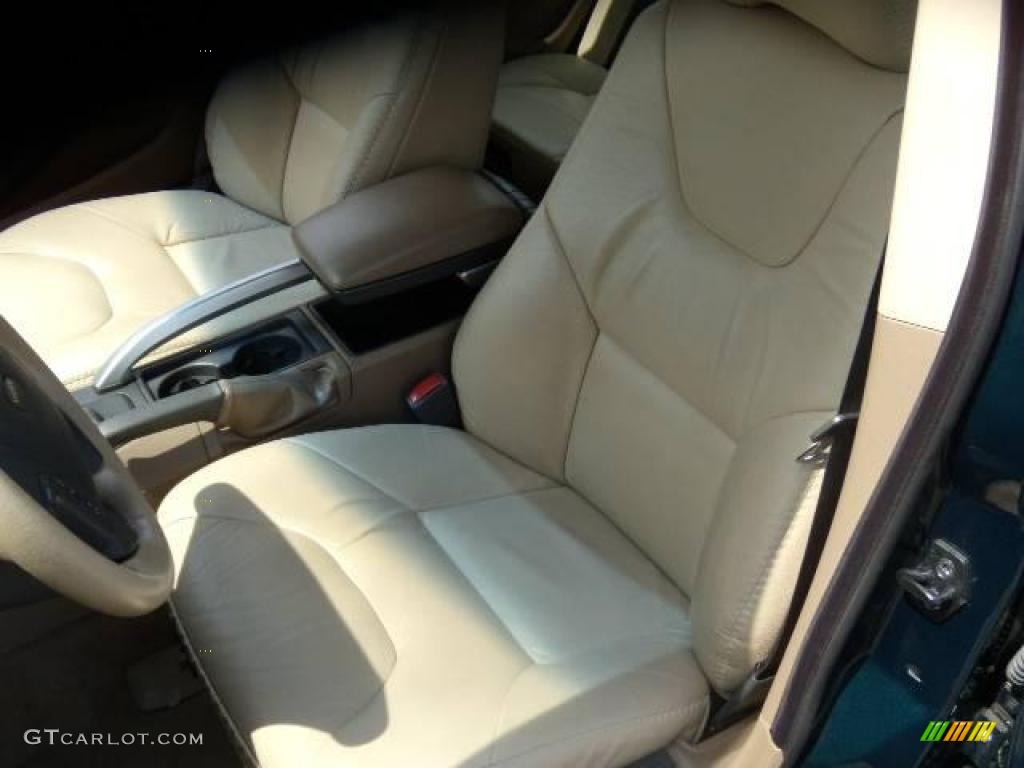 2002 V70 2.4T XC AWD Wagon - Cypress Green Metallic / Sand photo #10