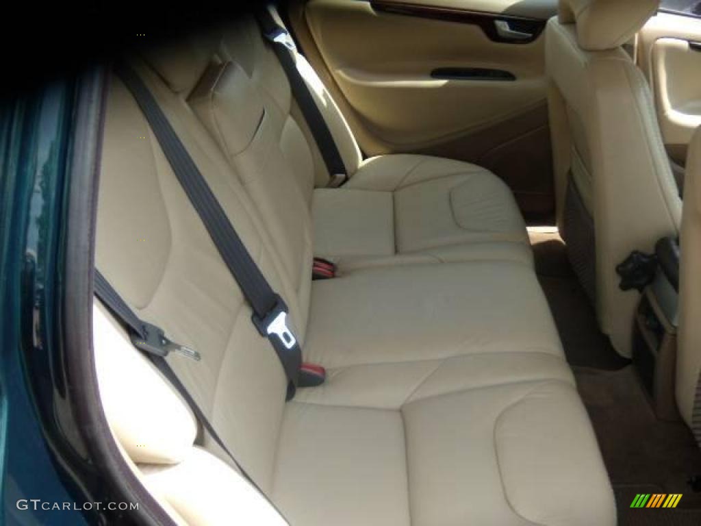 2002 V70 2.4T XC AWD Wagon - Cypress Green Metallic / Sand photo #13
