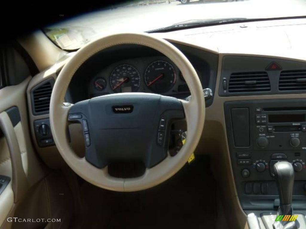 2002 V70 2.4T XC AWD Wagon - Cypress Green Metallic / Sand photo #15