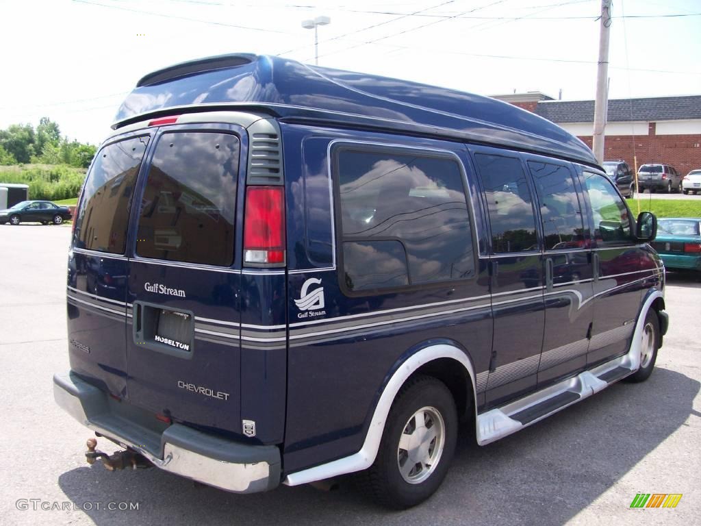 2002 Express 1500 Passenger Conversion Van - Indigo Blue Metallic / Dark Pewter photo #10