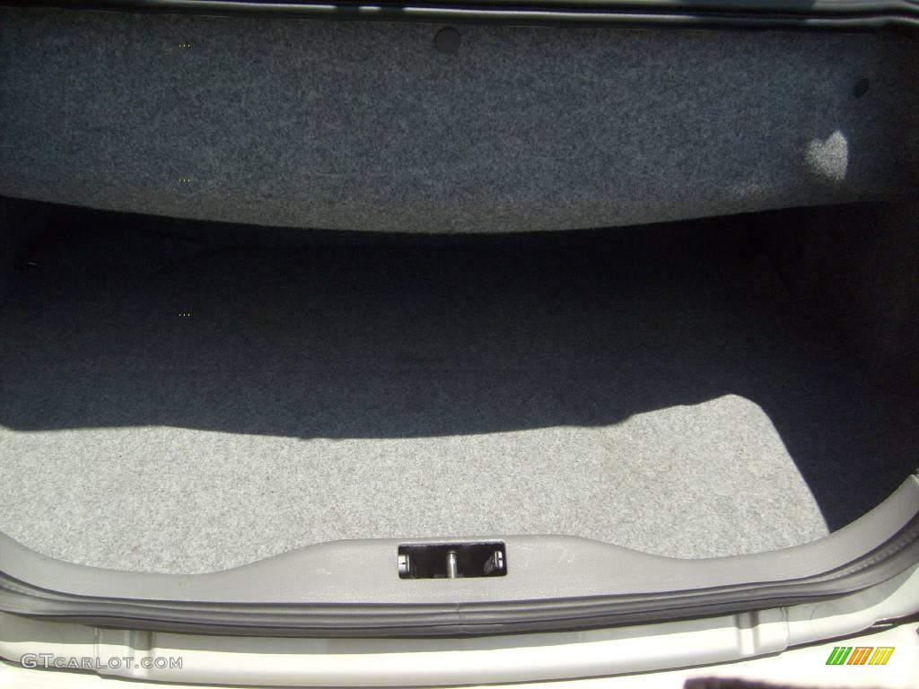 2004 C70 Low Pressure Turbo - Moondust Metallic / Linen White photo #27