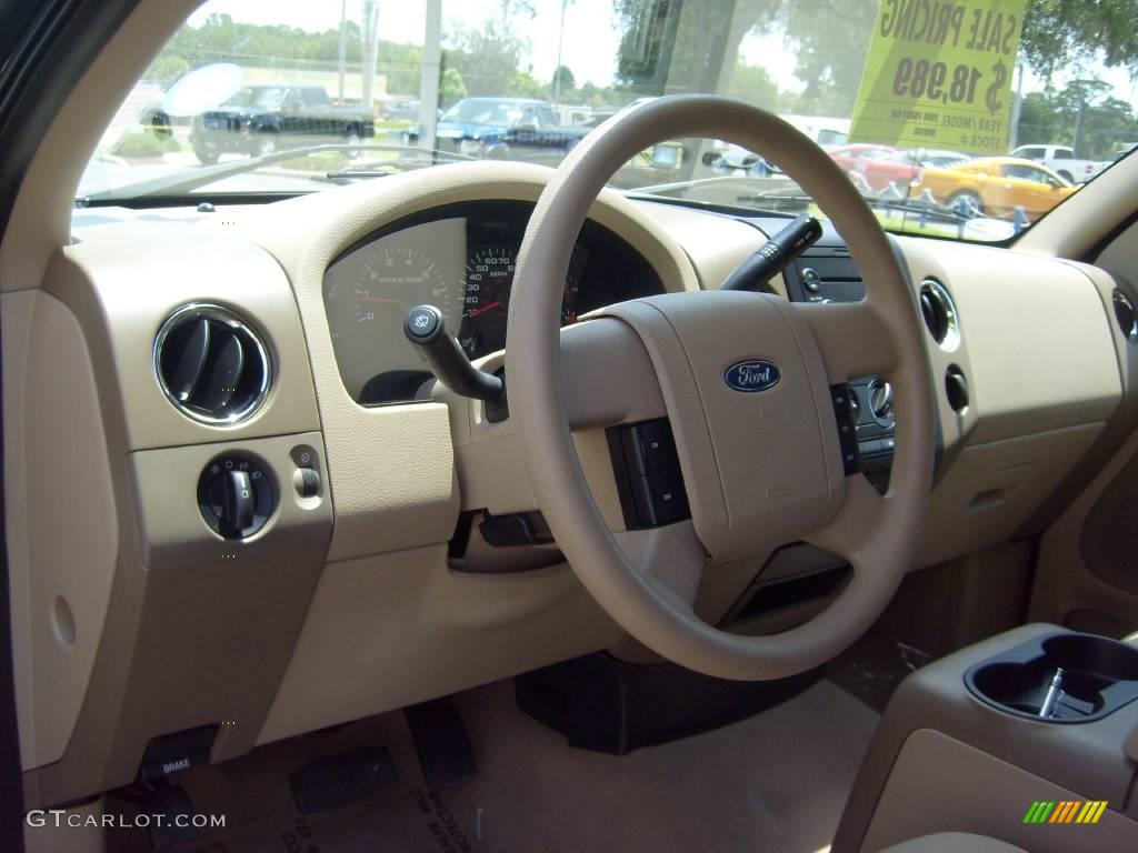 2004 F150 XLT SuperCrew - Arizona Beige Metallic / Tan photo #17