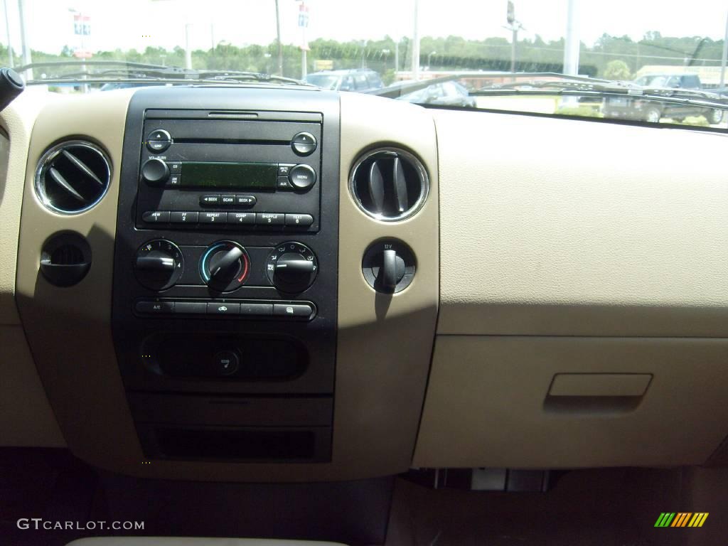 2004 F150 XLT SuperCrew - Arizona Beige Metallic / Tan photo #25